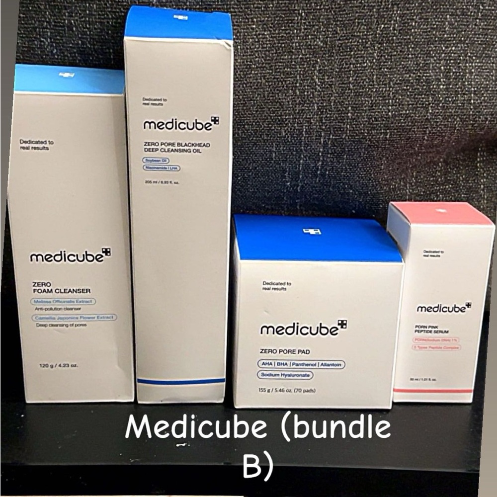 Medicube Skincare Cleanser & Exfoliant Set - Blue and White
